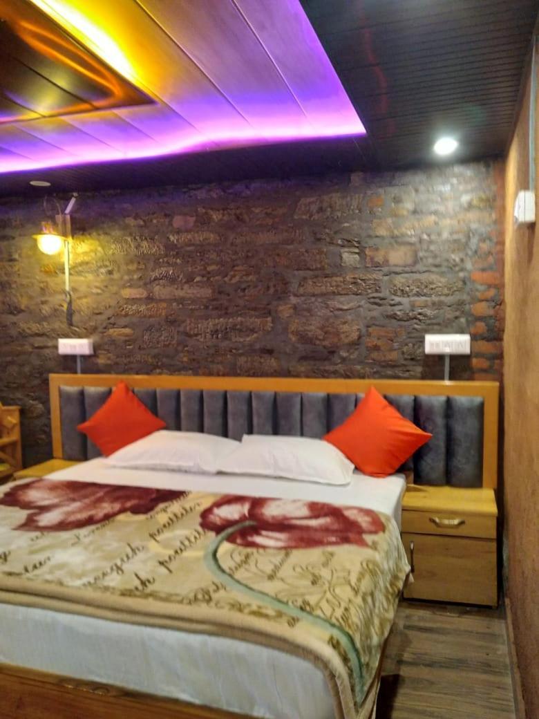 Nature Villaas Basa Homestay Pauri 外观 照片