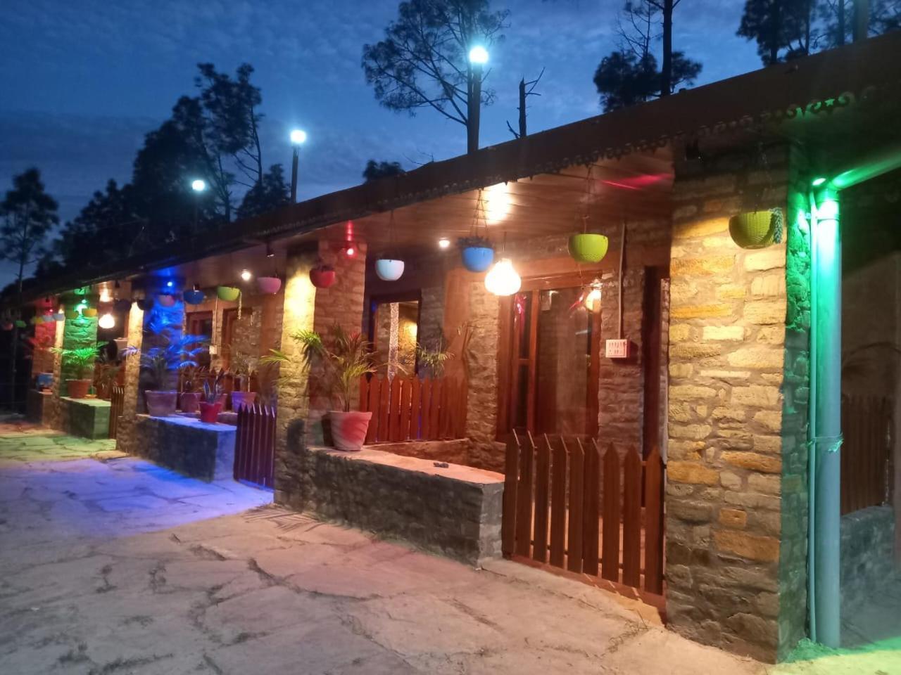 Nature Villaas Basa Homestay Pauri 外观 照片
