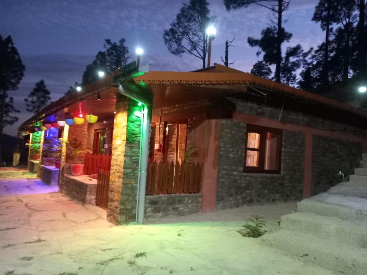 Nature Villaas Basa Homestay Pauri 外观 照片