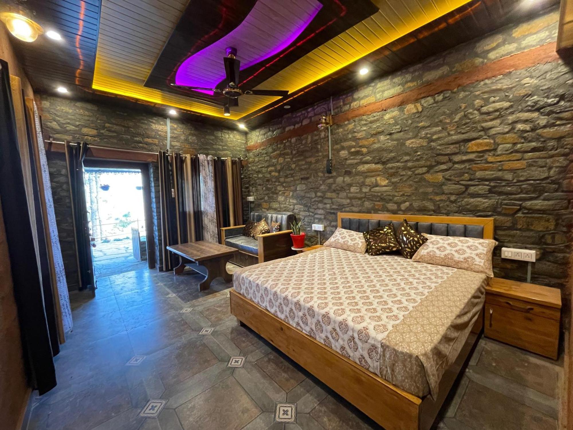 Nature Villaas Basa Homestay Pauri 外观 照片