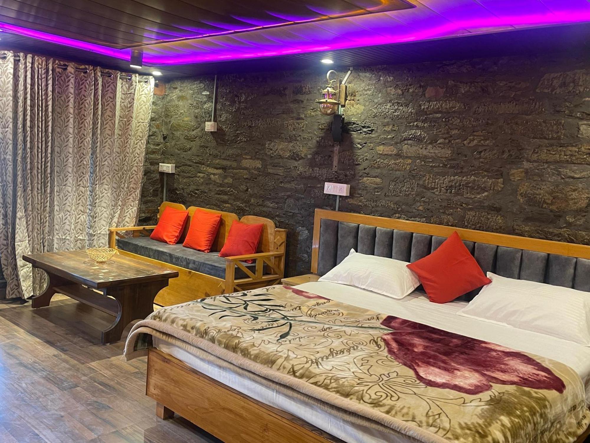 Nature Villaas Basa Homestay Pauri 外观 照片